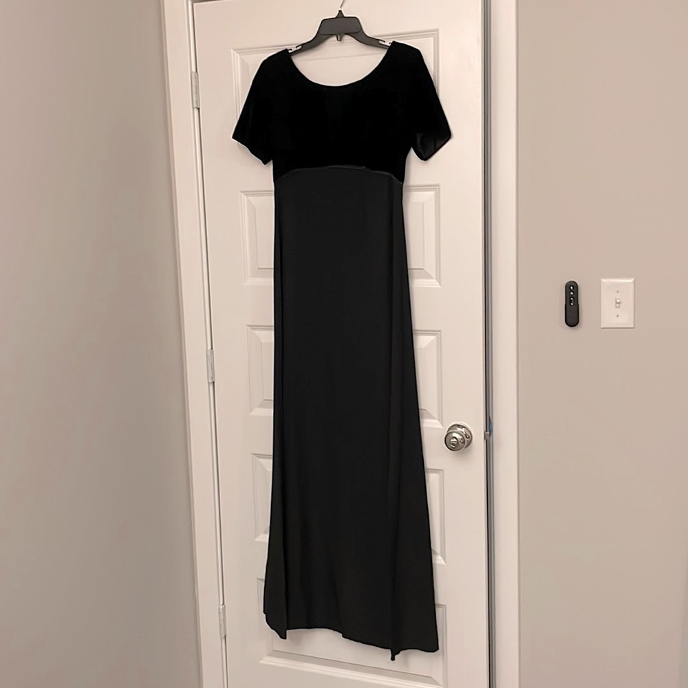 Stage Accents Black Velvet and Polyester Dress